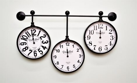Wall Hanging Clocks